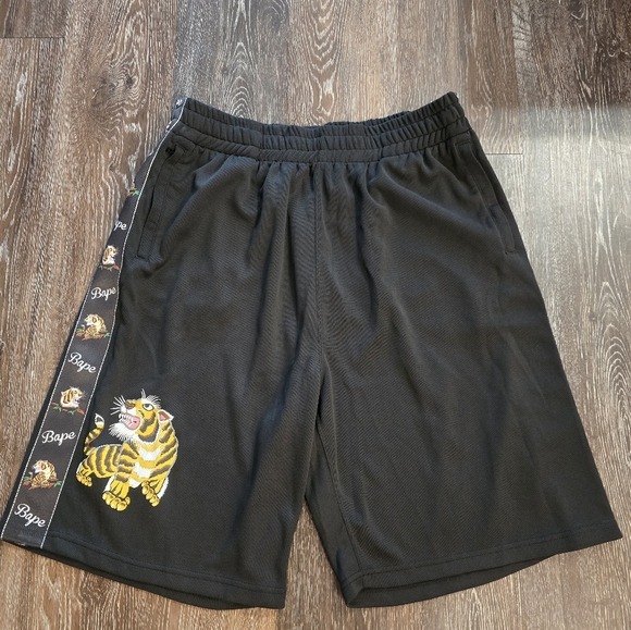 Bape Tiger Shorts Bape100% authentic size  2XL - Picture 3 of 10